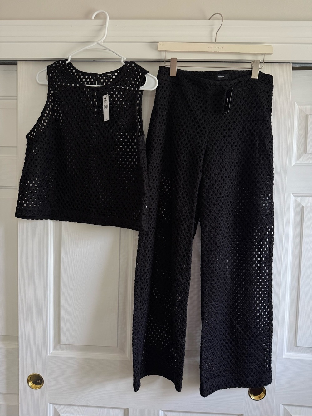 Express Black Crochet Wide-Leg Pants with Matching Cropped Tank Set - Picture 4 of 4